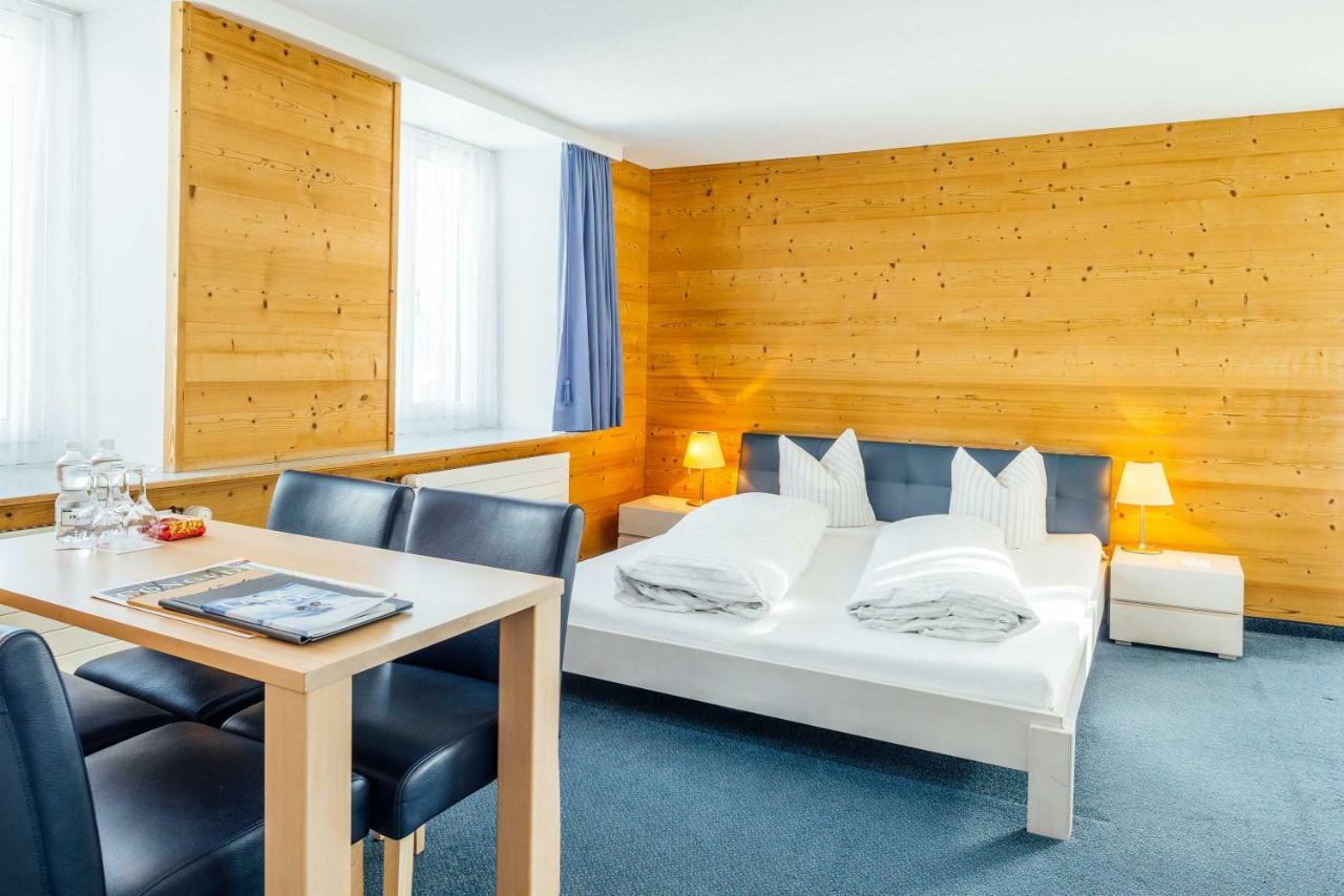 Hotel-Restaurant Bellevue Flims Exterior foto