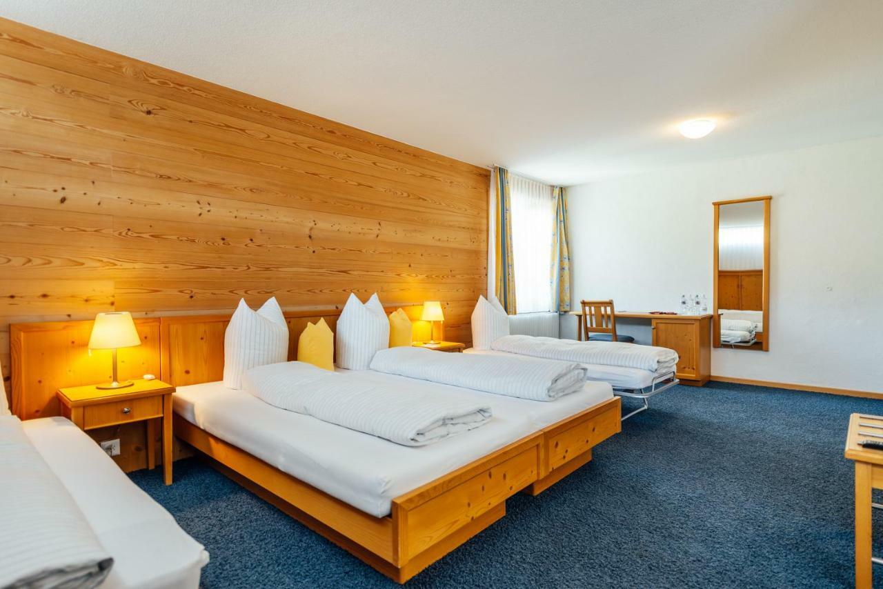 Hotel-Restaurant Bellevue Flims Exterior foto